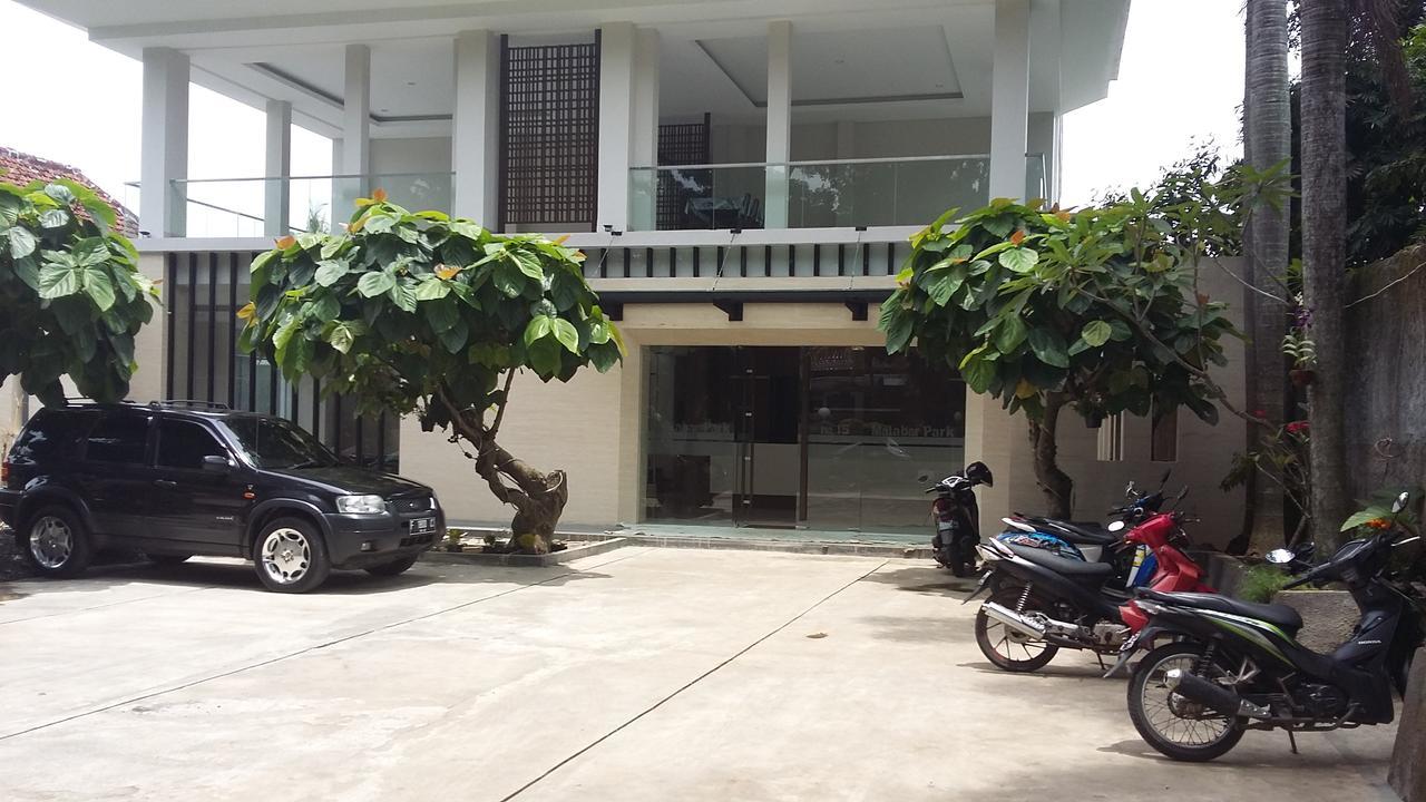 Malabar Park Hotel Bogor Buitenkant foto