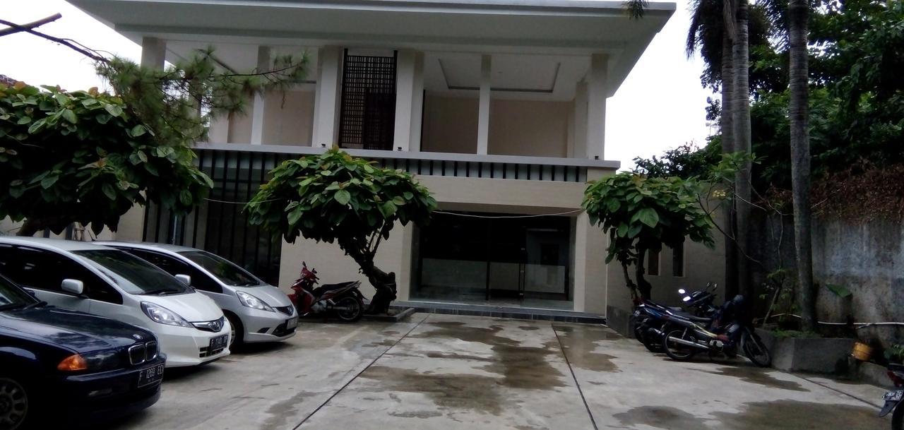 Malabar Park Hotel Bogor Buitenkant foto